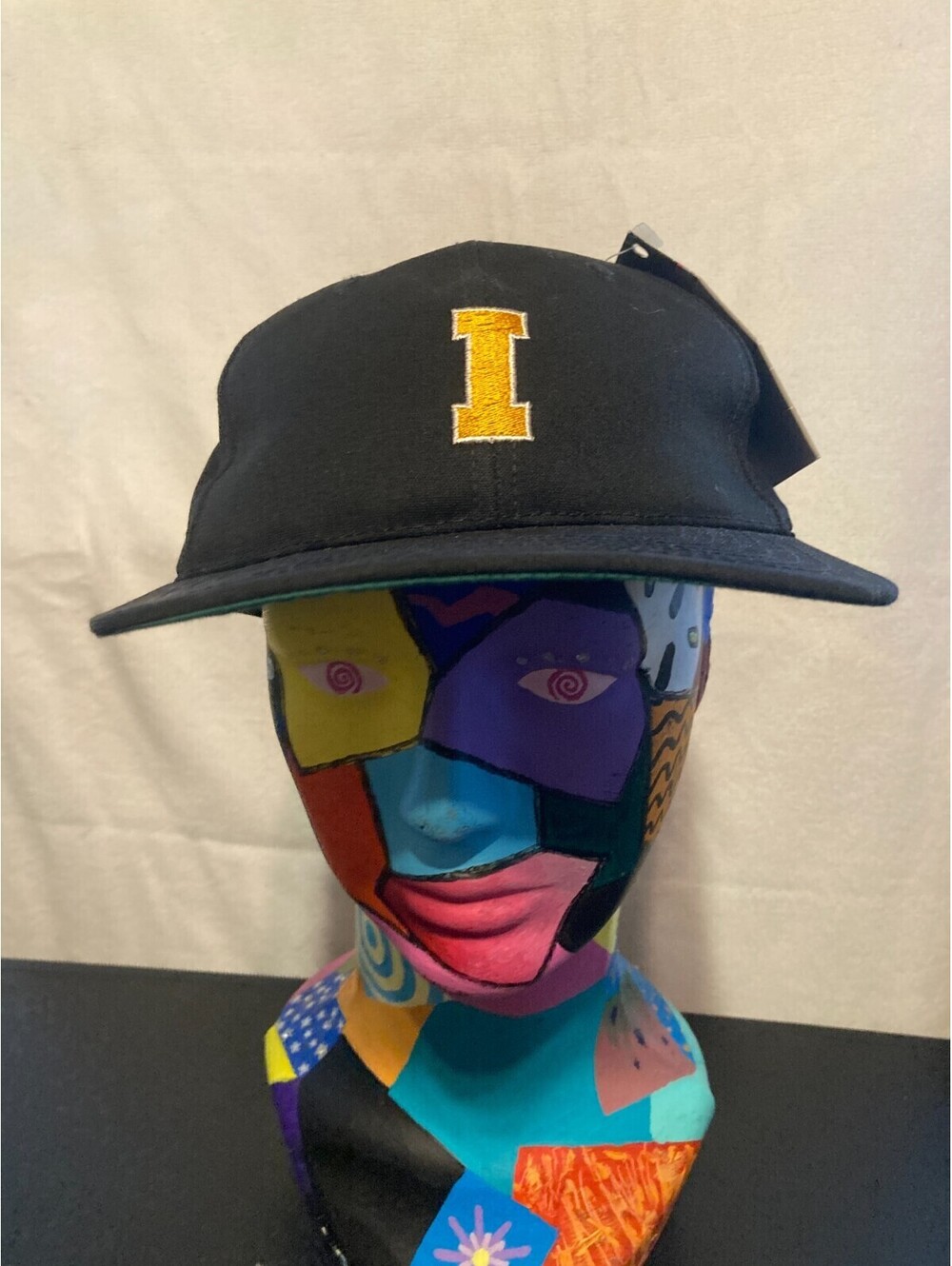 Iowa Hawkeyes 90s Cap America Hat Snapback Black The Game Officially Licensed